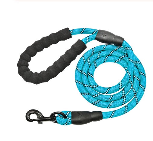 Stay Safe & Stylish with the Reflective Nylon Dog Leash! - Paws and Claws warehouse