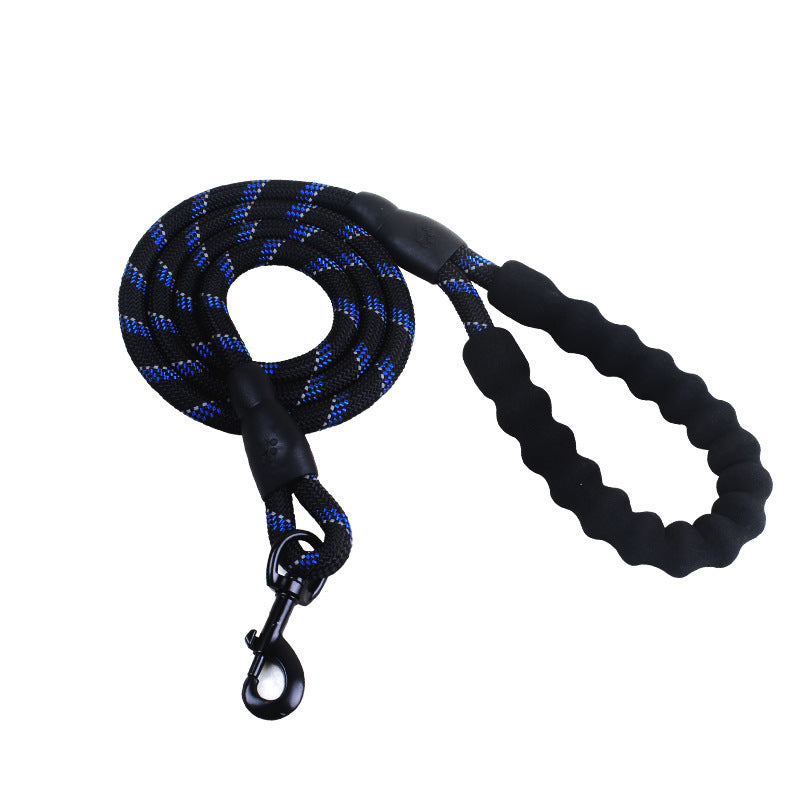Stay Safe & Stylish with the Reflective Nylon Dog Leash! - Paws and Claws warehouse